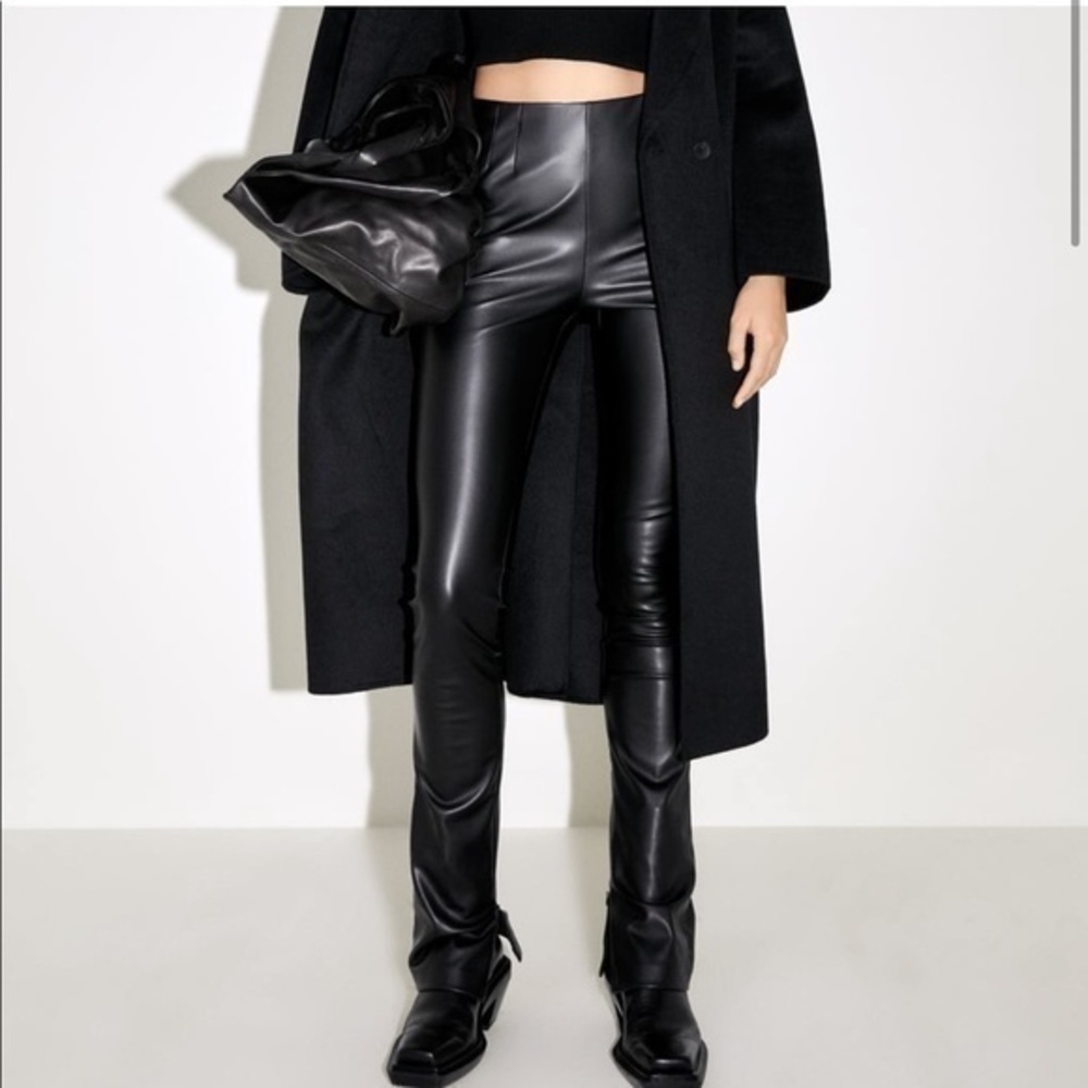 Zara HIGH-WAIST EXTRA LONG FAUX LEATHER
LEGGINGS PANT XS